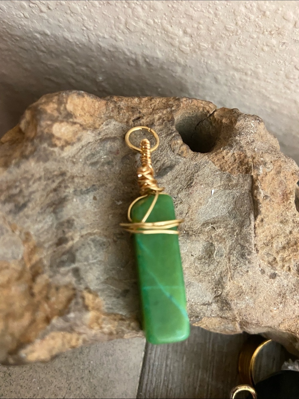 5/$10❤️❤️❤️NEW Handmade Adventurine Stone Charm Pendant by Alyce Rancour